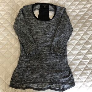 Alala Yoga Fitness Top NWOT XS